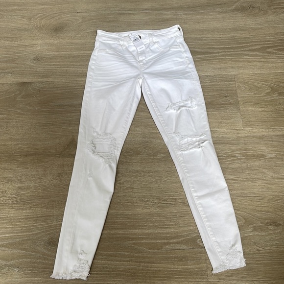 AE American Eagle White Next Level Stretch NWT - Picture 2 of 5